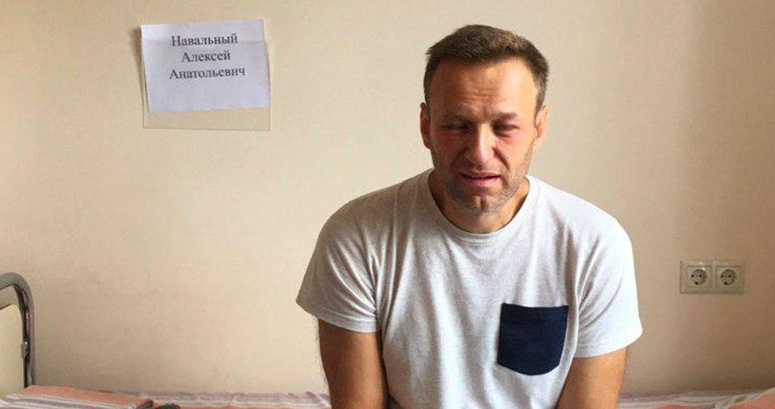Alexéi Navalni, opositor al Gobierno de Rusia, se encuentra en como por supuesto envenenamiento