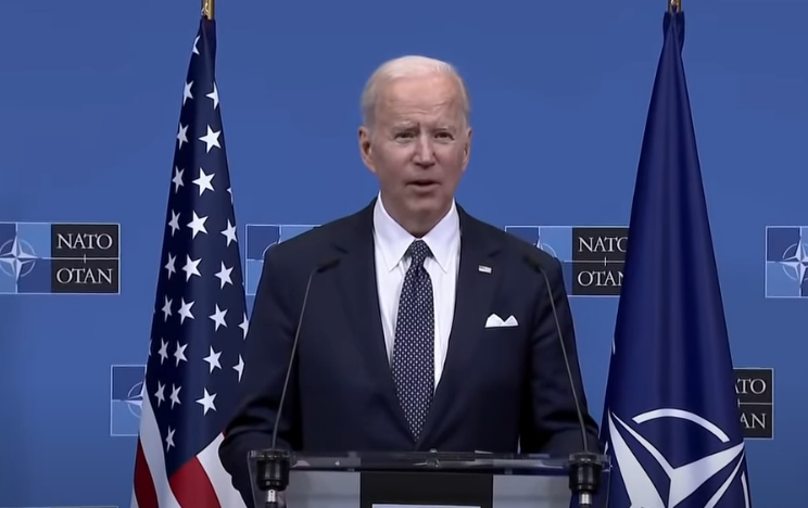 Biden advierte que castigará a Rusia si emplea armas químicas y entregará más armamento a Ucrania