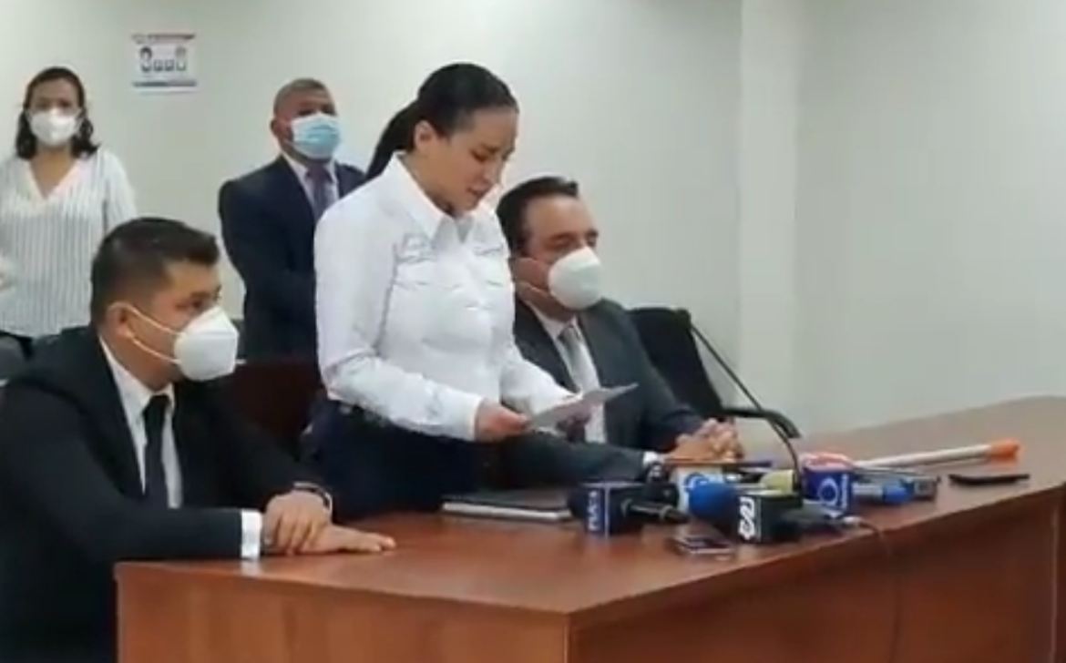 La alcaldesa Sandra Cuevas vuelva a disculparse con los policías que agredió