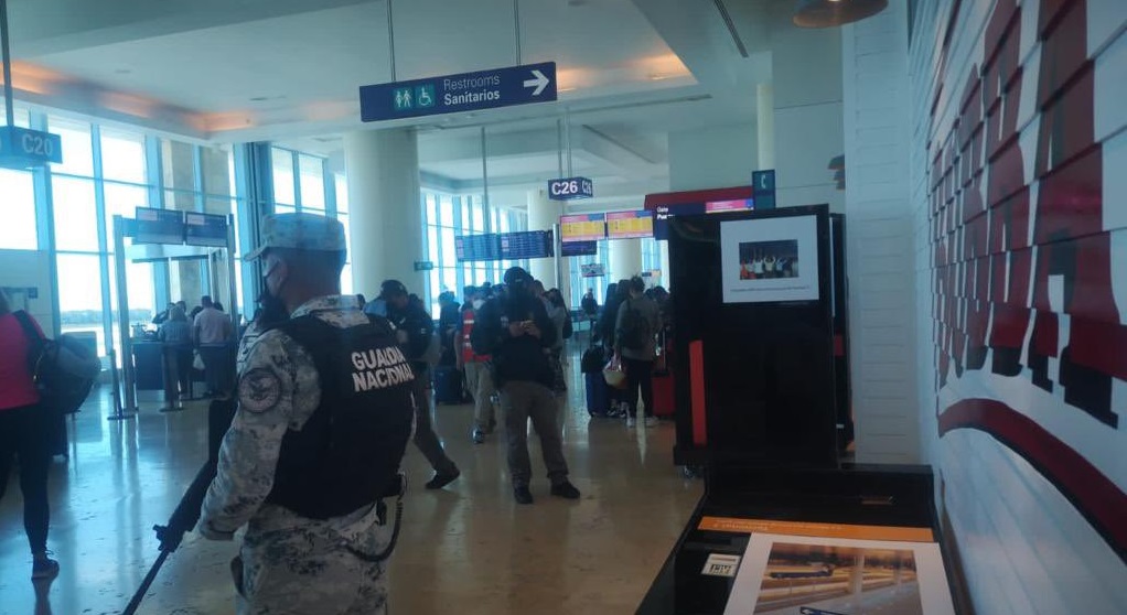 Guardia Nacional descarta enfrentamiento armado en el Aeropuerto de Cancún tras estallidos