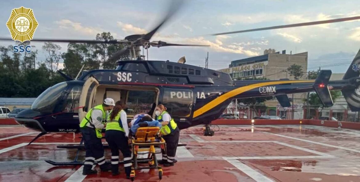 Conductor atropella a 7 personas en Tláhuac; una fallece y otra es trasladada en ambulancia aérea