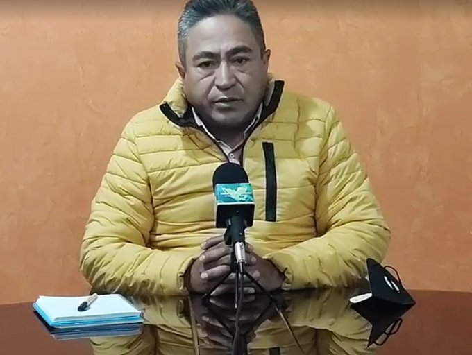 Periodista que cubría el velorio de Armando Linares es amenazado por un sujeto armado