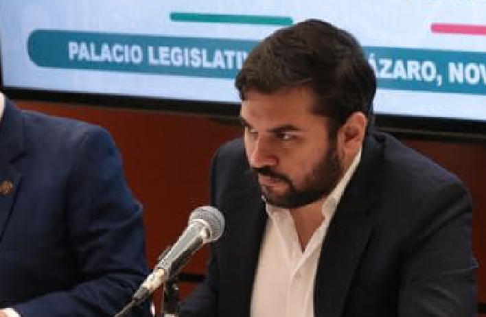 Diputado priísta advierte que votará en favor de la Reforma Eléctrica y Alejandro Moreno lo llama traidor