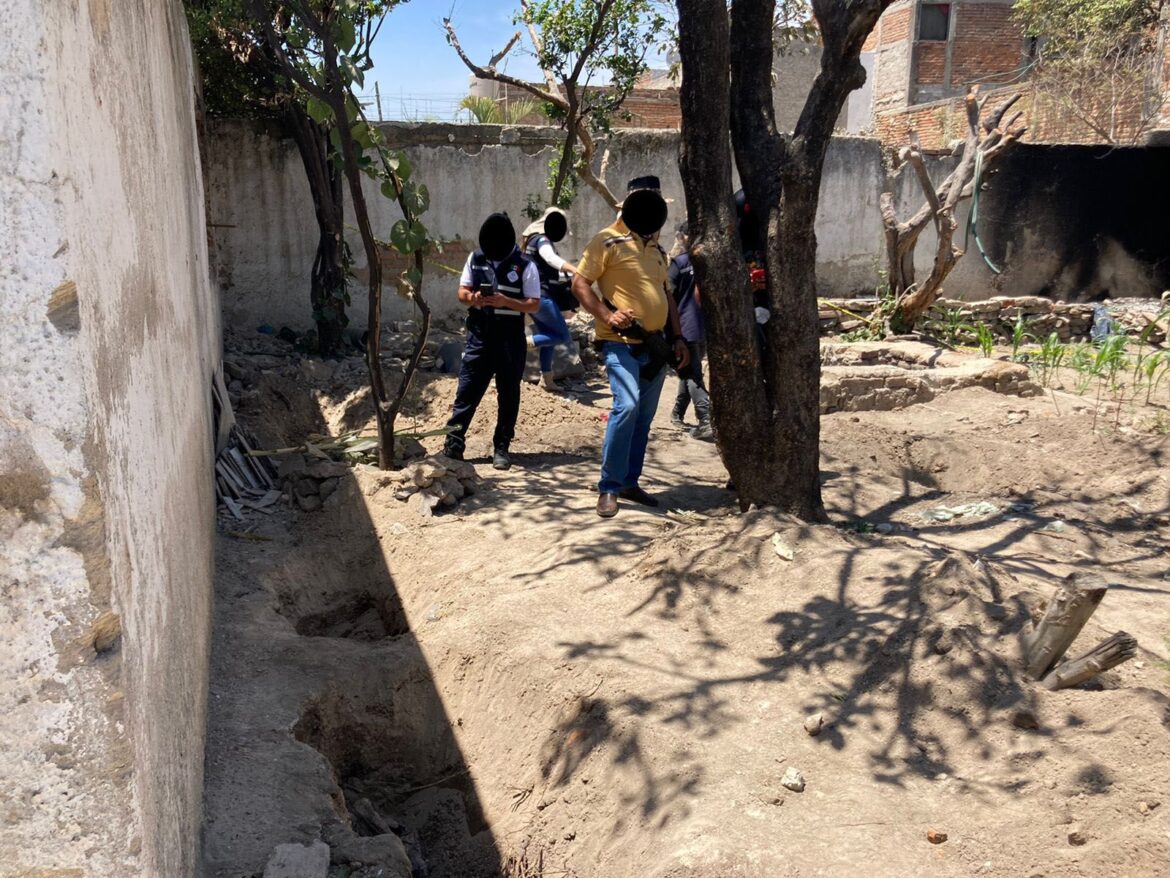 Colectivo realiza brigada de búsqueda de fosas clandestinas en Jalisco; hallan 2 cuerpos