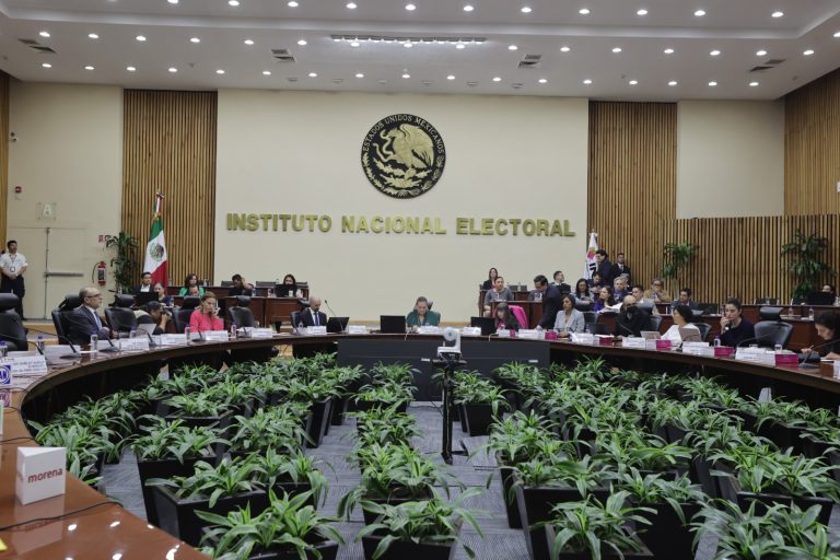 INE impone monto máximo de gastos a aspirantes a candidaturas presidenciales por 34.3 mdp