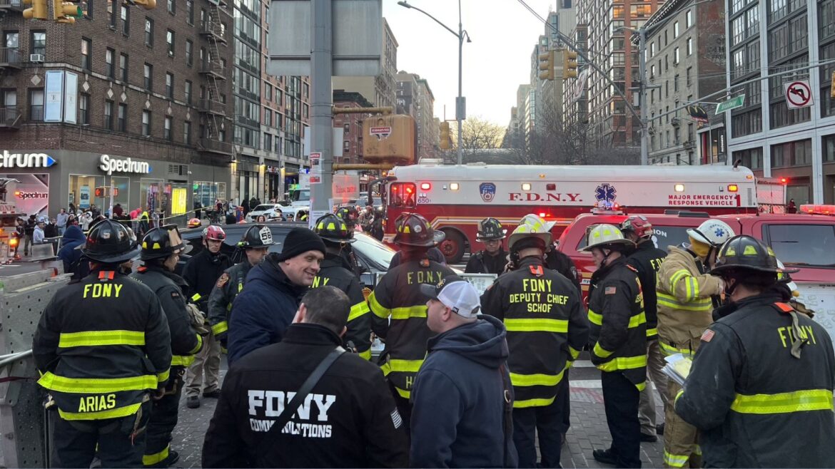 Dos trenes del Metro de Nueva York chocan en Manhattan; 8 personas fueron hospitalizadas