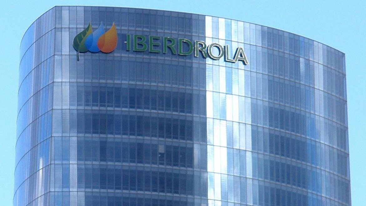 Iberdrola vende 13 plantas al Gobierno de México por 6 mil 200 mdd