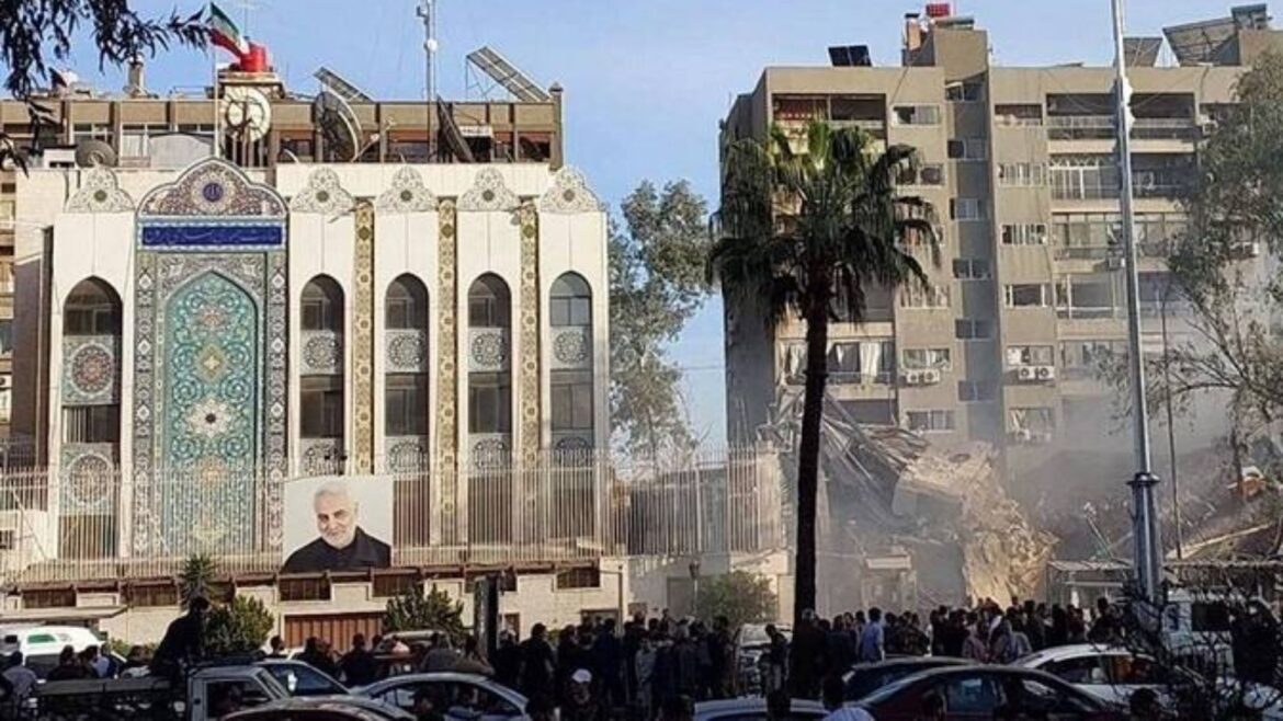 La Embajada de Irán en Damasco es bombardeada; los iraníes culpan a Israel y advierten contrataque