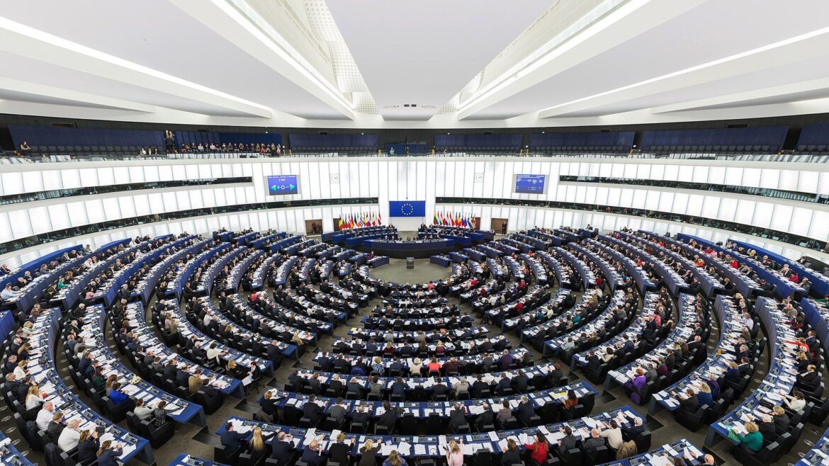 En las elecciones europeas arrasa la extrema derecha que tendrá mayoría en el Parlamento