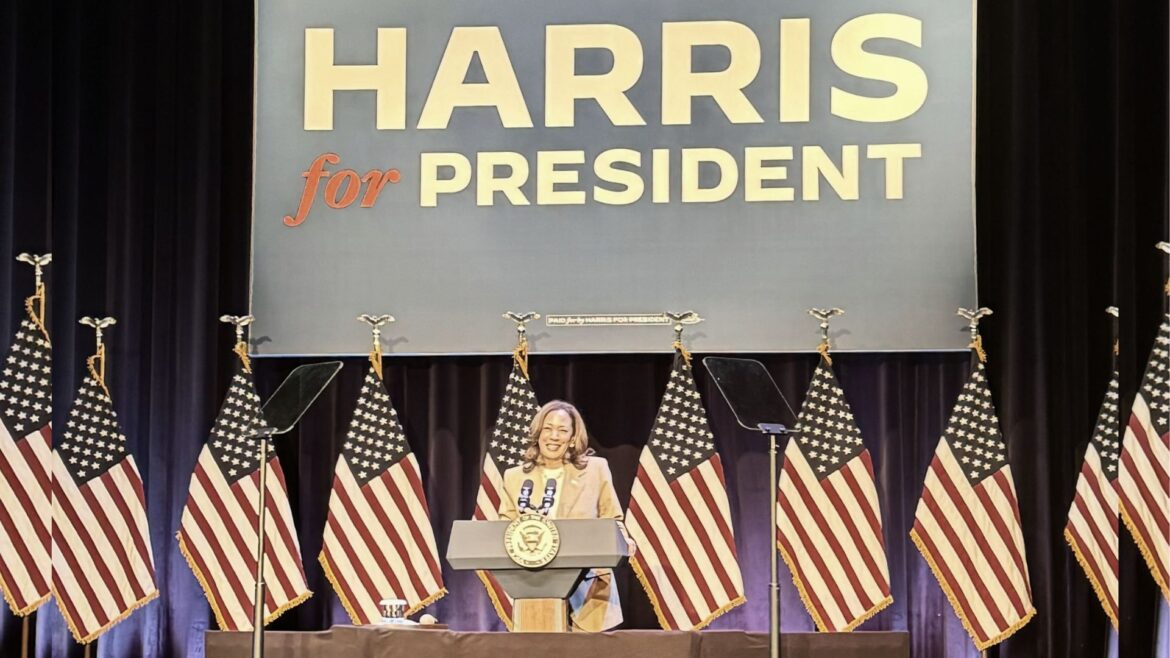 Kamala Harris realiza su primer evento de recaudación en Massachusetts con críticas a Trump