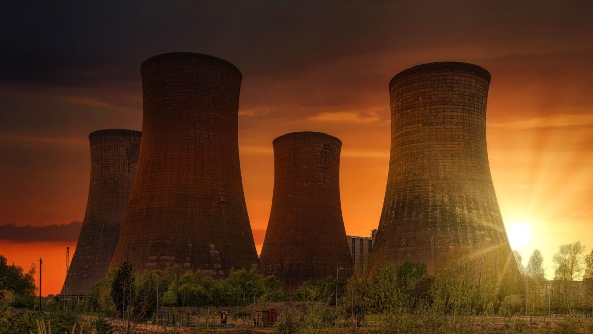 Con el pretexto de generar energía libre de carbono, Amazon desarrollará energía nuclear para potenciar la IA