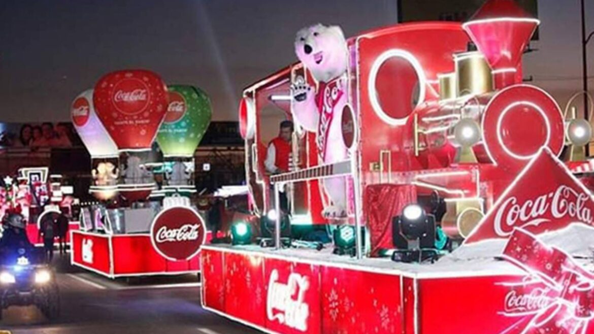 El Poder del Consumidor denuncian a Coca-Cola por usar caravanas navideñas para promover bebidas azucaradas