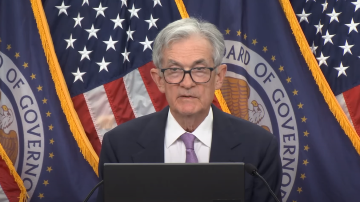 Jerome Powell afirma que no renunciará si Trump se lo pide y defiende independencia de la Fed