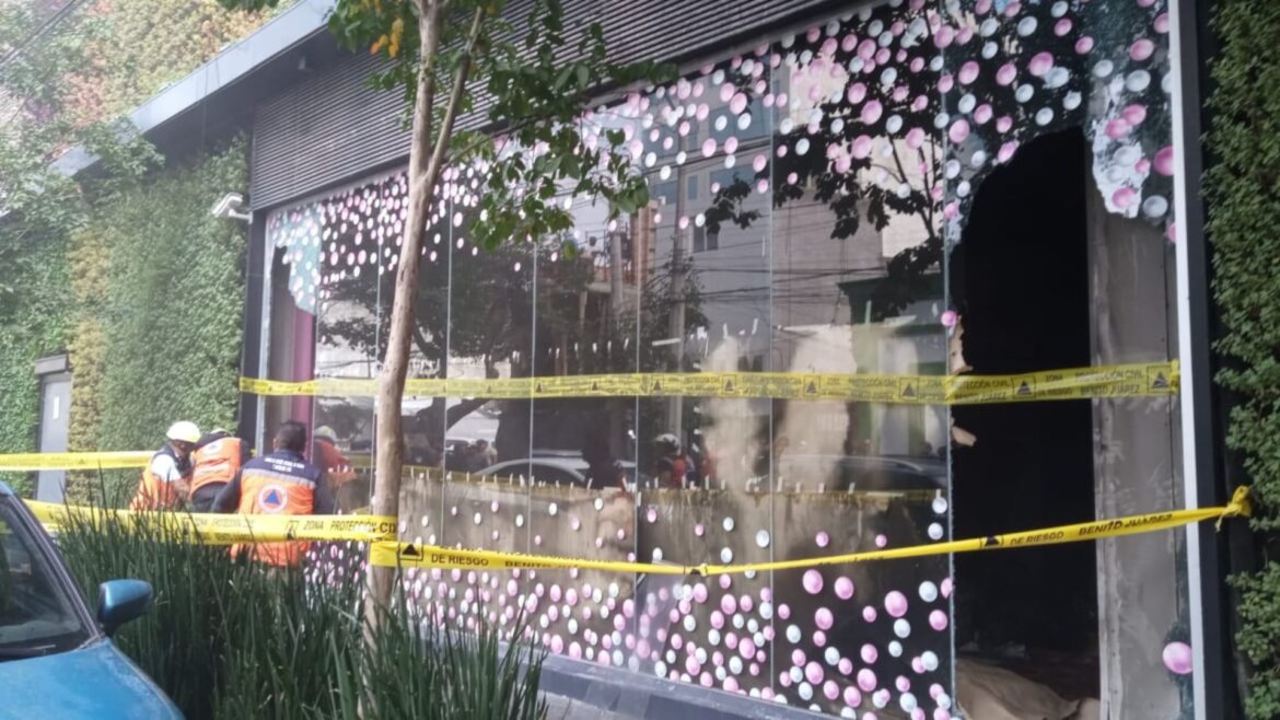 Explosión en Galerías Insurgentes deja un muerto y dos heridos durante remodelación