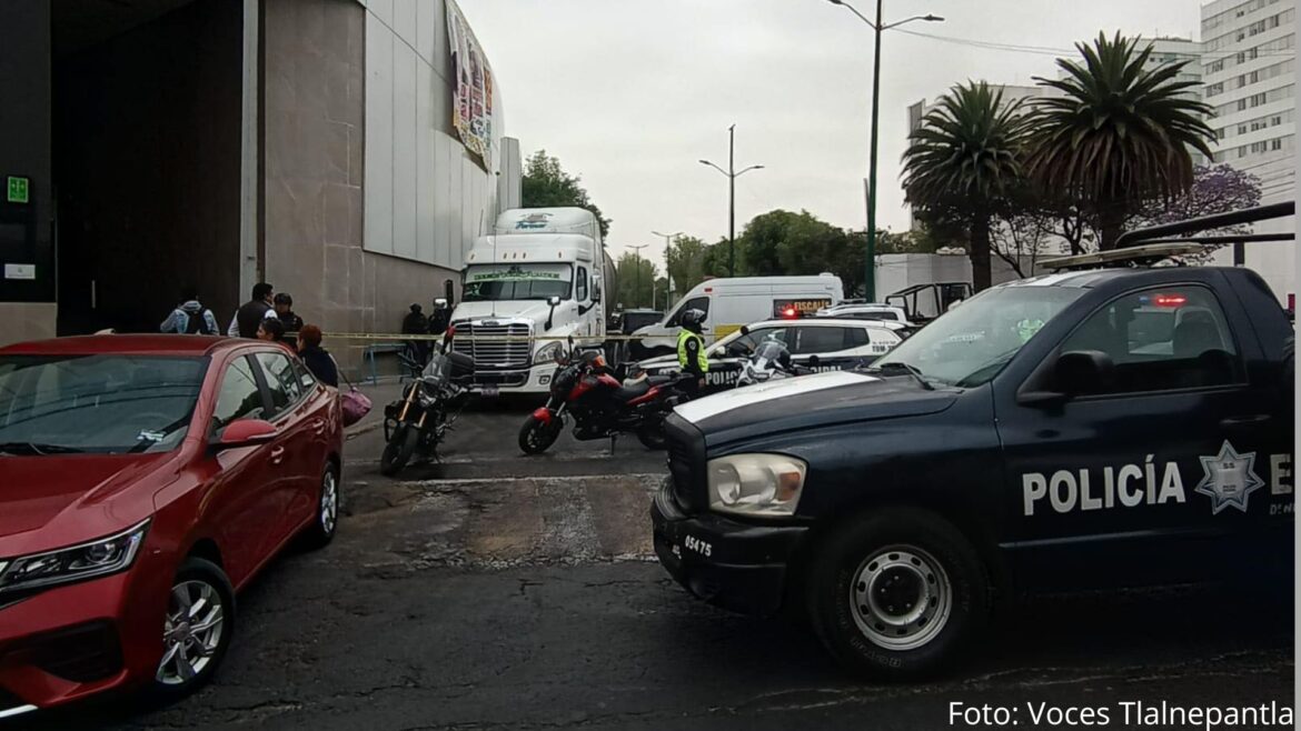 Ejecutan a dos hombres frente a hotel en Tlalnepantla durante evento empresarial