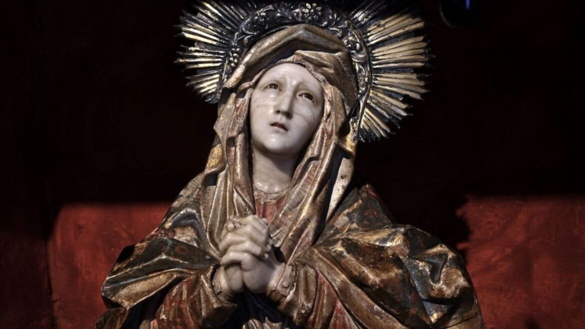 Altares de Dolores iluminan museos de México con tradición, arte y devoción durante Semana Santa