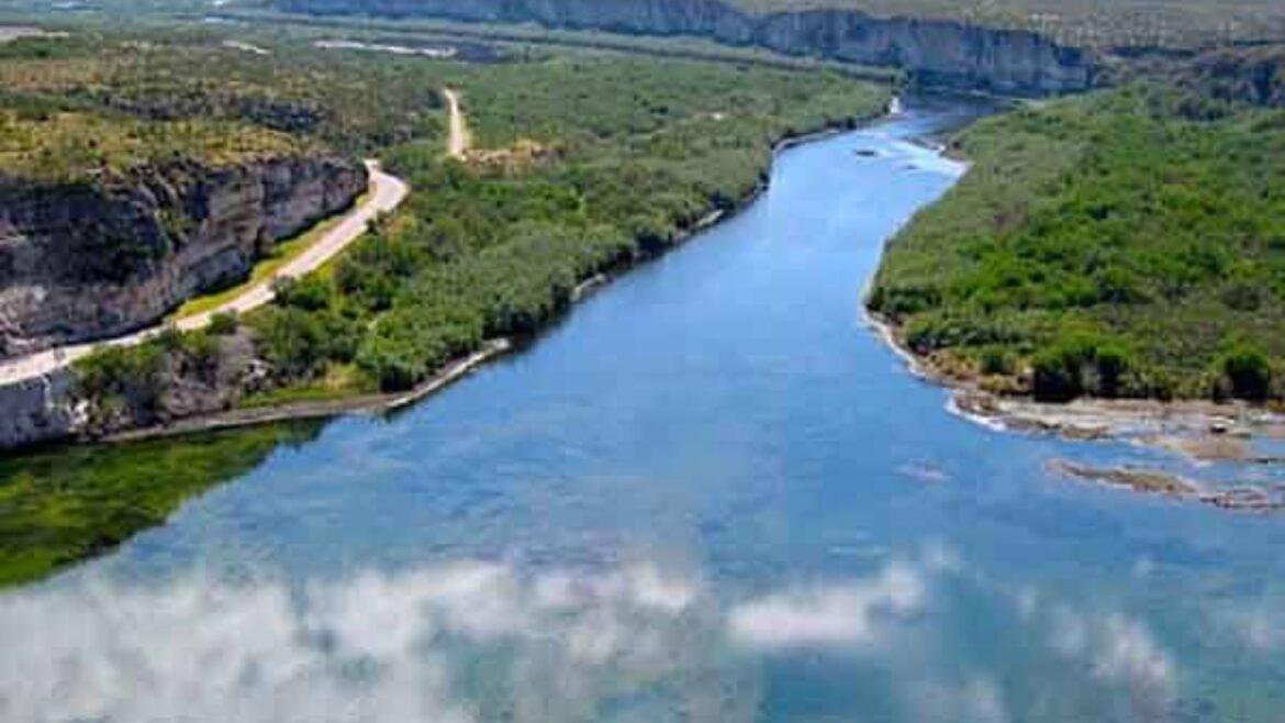 México y EU acuerdan medidas para cumplir con el Tratado de Aguas de 1944 y atender el suministro de agua del Río Bravo